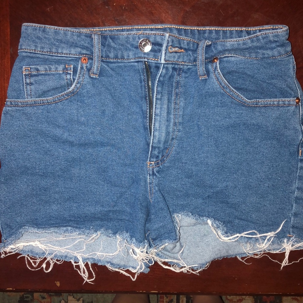 High waisted distressed denim shorts